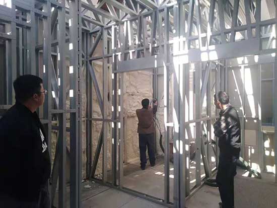 全水發泡聚氨酯噴涂料 輕鋼別墅保溫(圖2) 輕鋼別墅保溫案例